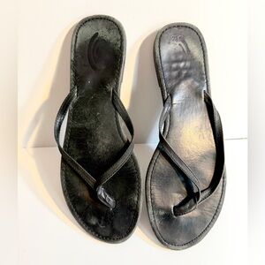Rainbow Sandals Black Leather Thongs, tiny heel